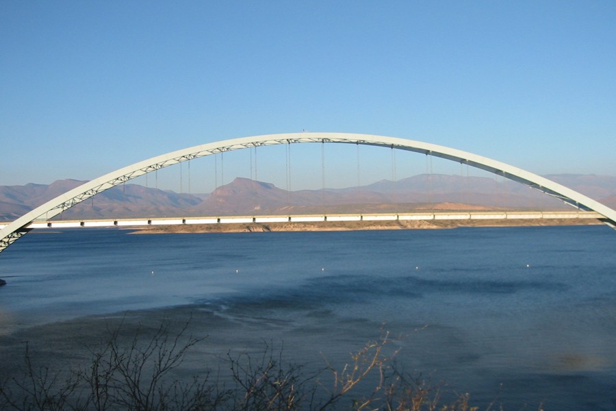 ../image/bridge by roosevelt dam 2.jpg